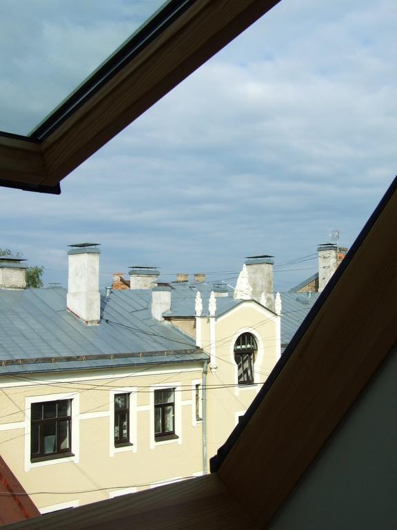 Sunlit Loft Apartment Riga Bagian luar foto