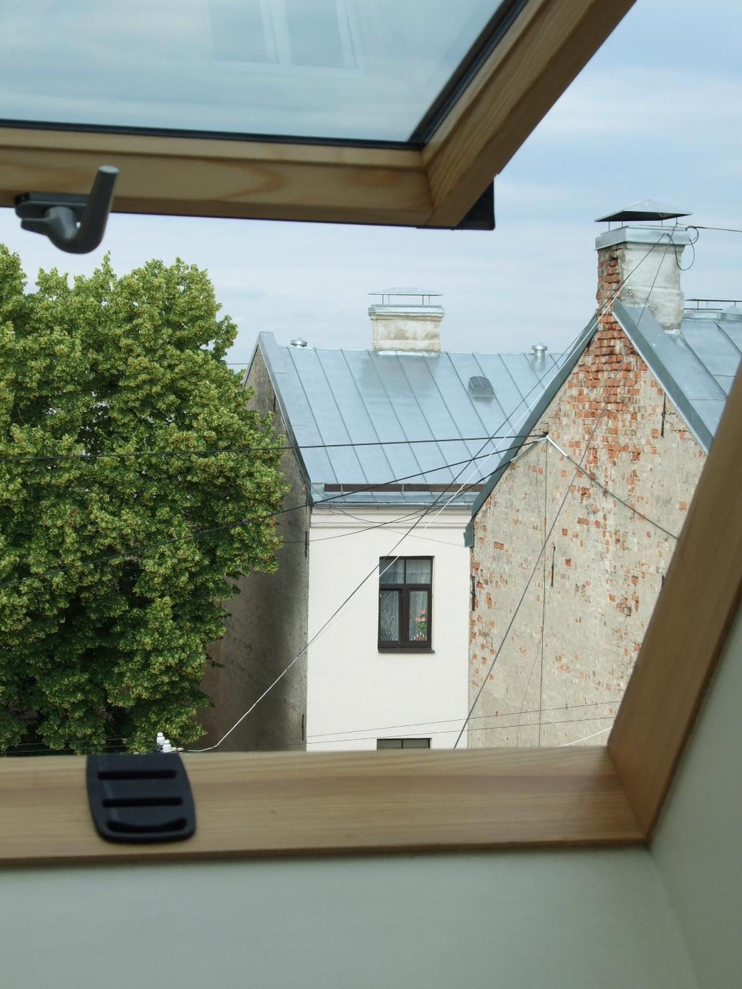 Sunlit Loft Apartment Riga Bagian luar foto