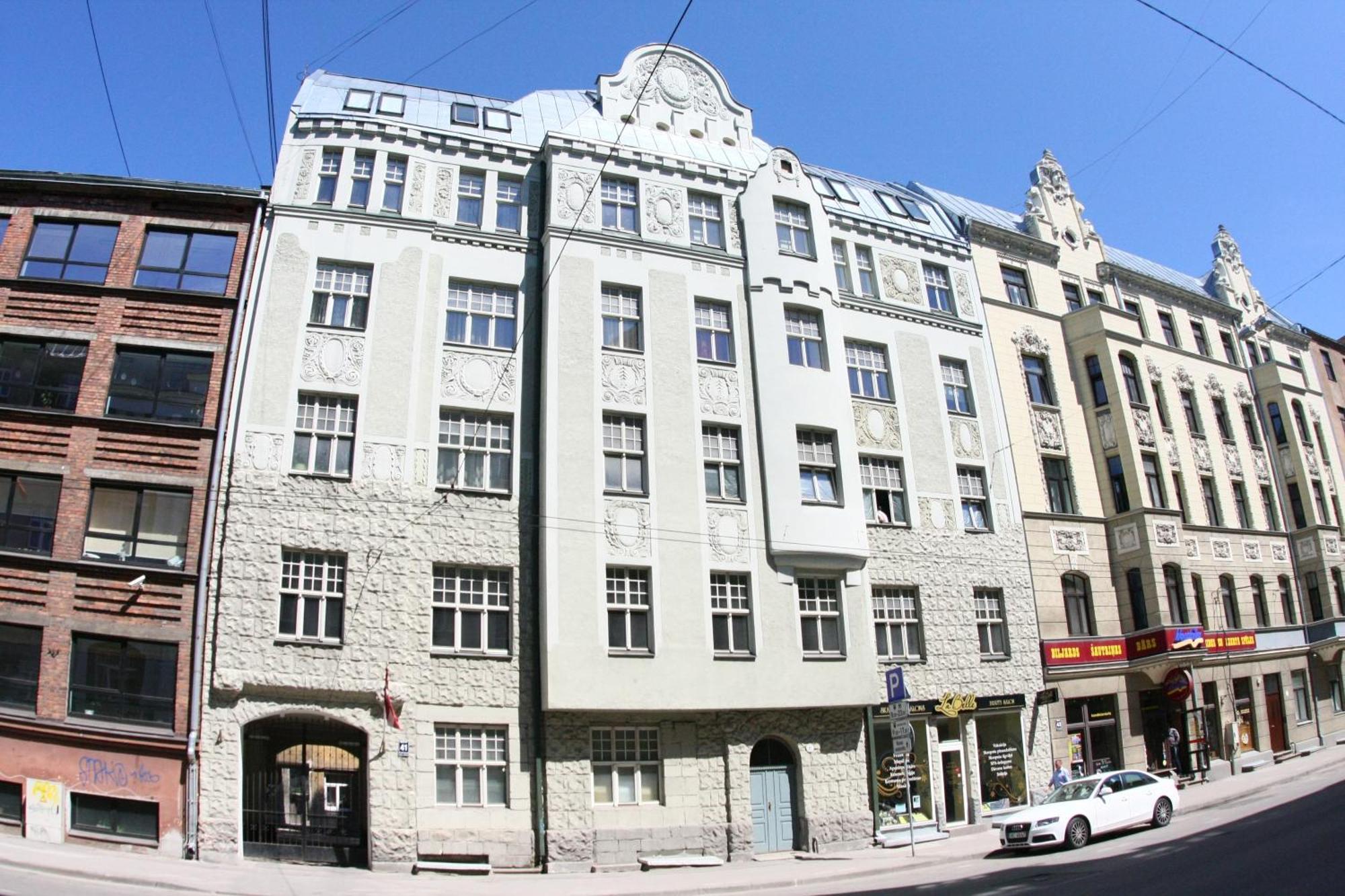Sunlit Loft Apartment Riga Bagian luar foto