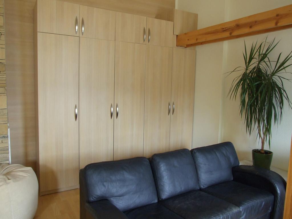 Sunlit Loft Apartment Riga Bagian luar foto